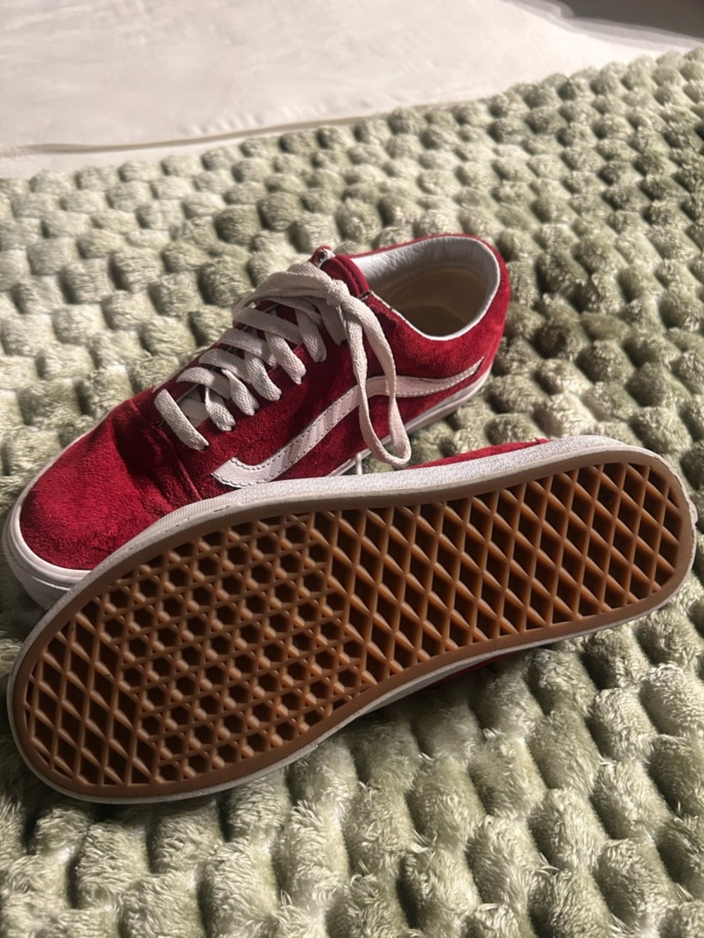 Vans Old Skool Red Suede Sneakers Men’s 7 Women’s 8.5 - Picture 3 of 4
